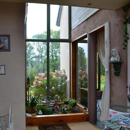 Pensión La Freneraie Paulhac (Cantal)